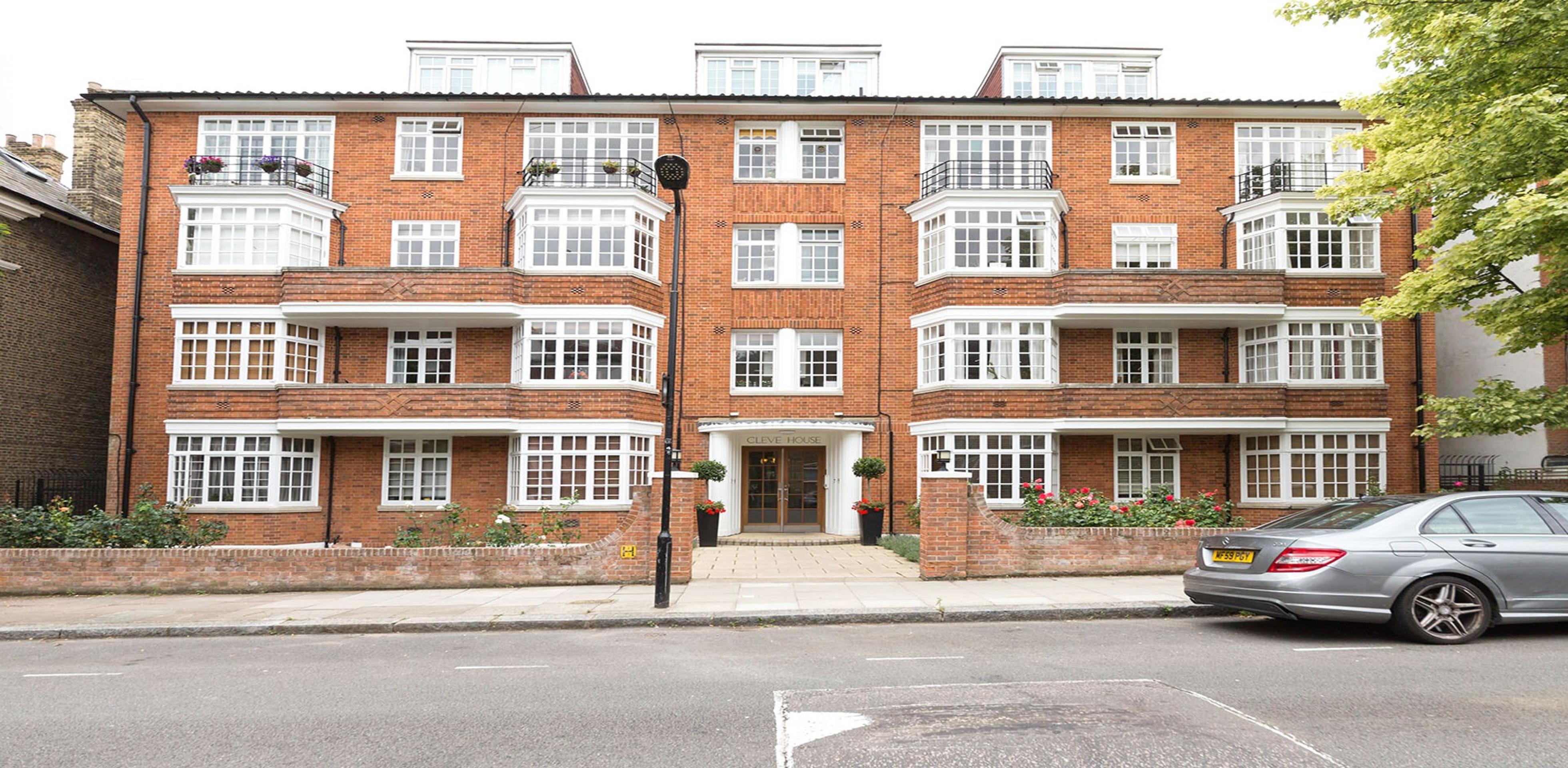 			Studio Apartment, 1 bath, 1 reception Flat			 Cleve Road, WEST HAMPSTEAD NW6